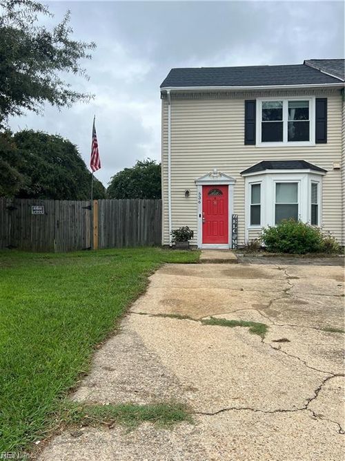536 Peregrine St, Virginia Beach, VA, 23462-1856 | Card Image