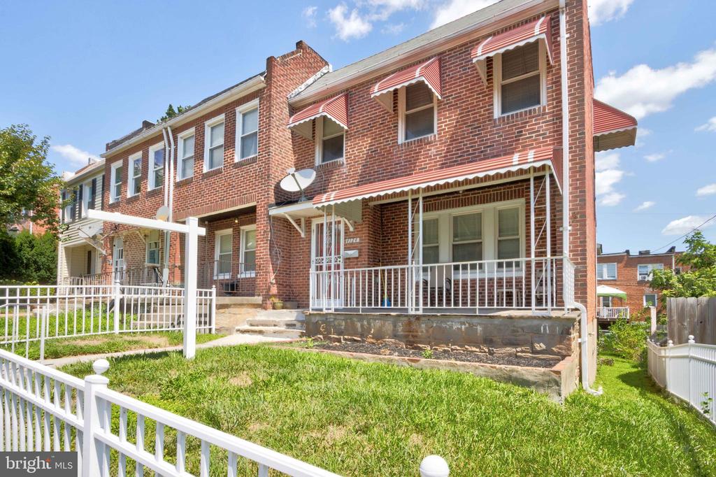 Mary Ave, Baltimore, MD 21206