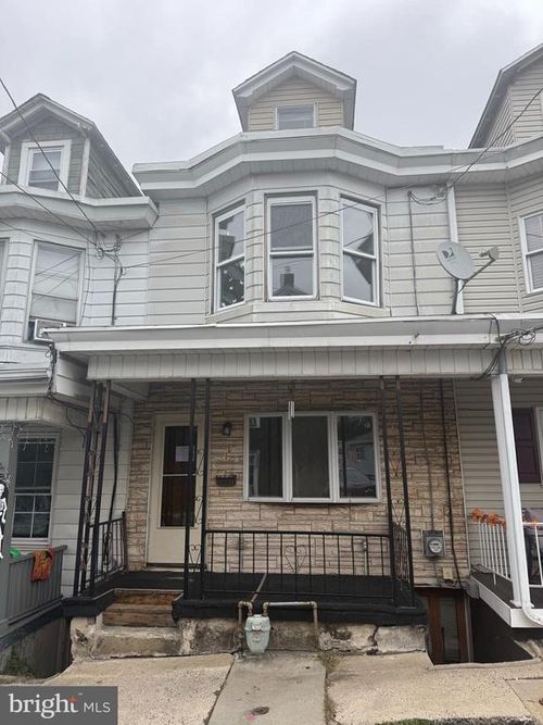 292 N 8th St, POTTSVILLE, PA, 17901-2306 | Card Image