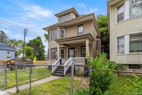 4266 Seminole St, Detroit, MI, 48214-5102 | Card Image