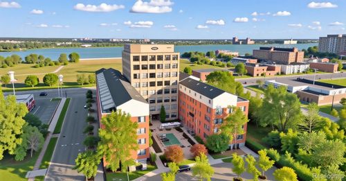apt-212w-6533 E Jefferson Ave, Detroit, MI, 48207-3771 | Card Image
