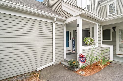 41 Aster Ct, Nashua, NH, 03062-1489 | Card Image