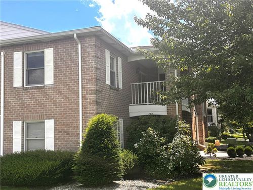 2641 Rolling Green Dr, Macungie, PA, 18062-1446 | Card Image
