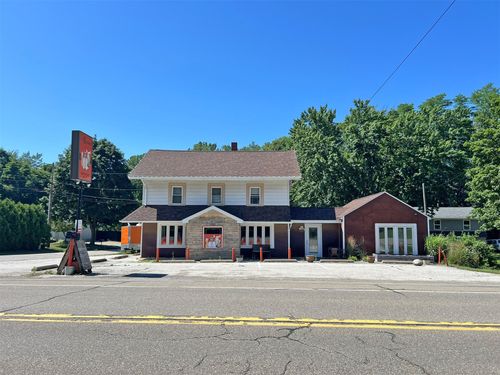 6990 Lake Rd, Fairview, PA, 16415-1646 | Card Image