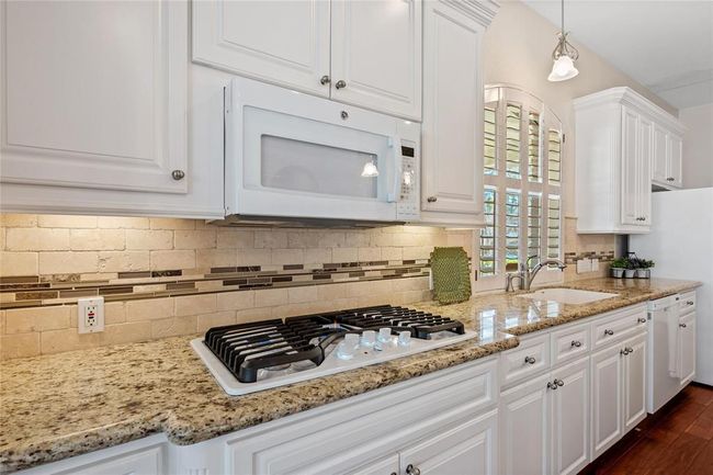 2510 Pebble Stream Ct, House other with 4 bedrooms, 4 bathrooms and 3 parking in Kingwood TX | Image 15