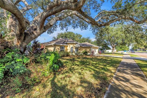 2056 Bellhurst Dr, DUNEDIN, FL, 34698-6529 | Card Image