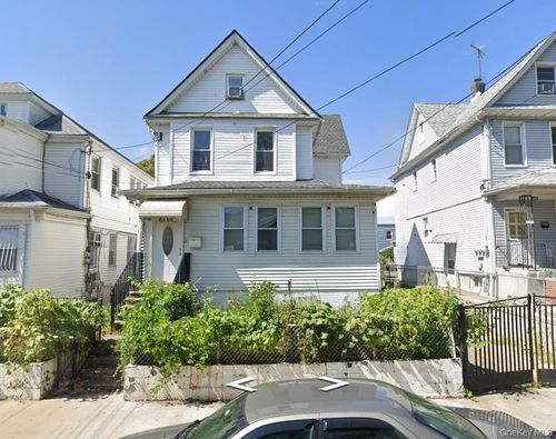 8762 133rd St, Richmond Hill, NY, 11418-2809 | Card Image