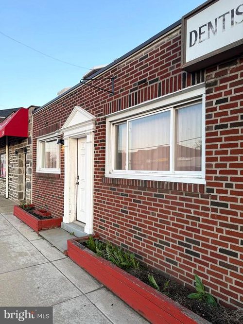 2216 Macdade Blvd, HOLMES, PA, 19043-1436 | Card Image