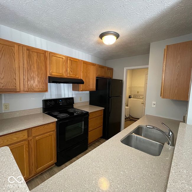 UNIT-101 - 8314 Glenwillow Ln, Condo with 2 bedrooms, 2 bathrooms and null parking in Indianapolis IN | Image 10