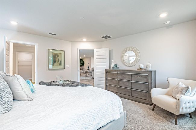 2802 Chevy Cir, House other with 5 bedrooms, 3 bathrooms and 2 parking in Pace FL | Image 17