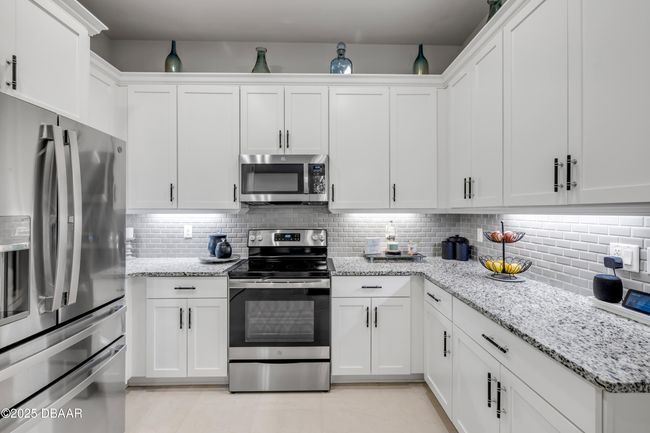 110 Longridge Ln, Townhouse with 3 bedrooms, 3 bathrooms and null parking in ORMOND BEACH FL | Image 33