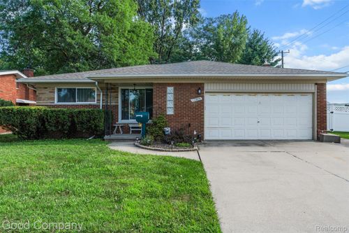 11006 Racine Road, Warren, MI, 48093 | Card Image