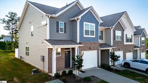 313 E Compass Way, Easley, SC, 29640-9331 | Card Image