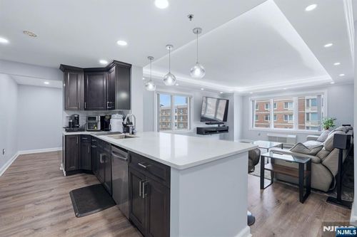 5312 City Pl, Edgewater, NJ, 07020-3170 | Card Image