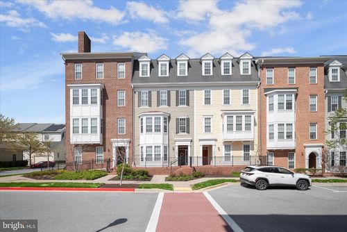 61-11203 Chase St, FULTON, MD, 20759-2413 | Card Image