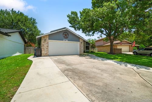 3531 Oakfort St, San Antonio, TX, 78247-3196 | Card Image