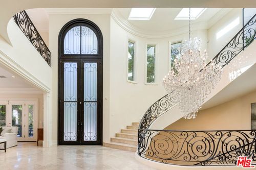 1350 Benedict Canyon Dr, Beverly Hills, CA, 90210-2020 | Card Image