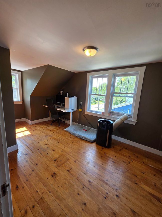 198 Mowatt St, House other with 3 bedrooms, 3 bathrooms and 2 parking in Shelburne NS | Image 11