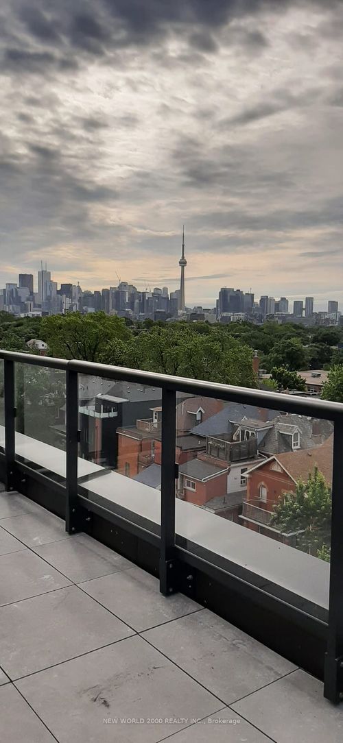 620-899 College St, Toronto, ON, M6H3P7 | Card Image