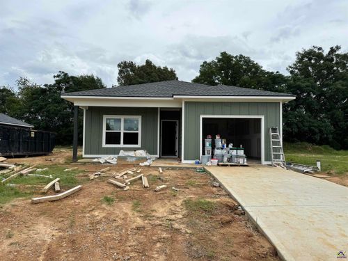 123 Weeping Willow Way, Vienna, GA, 31092 | Card Image
