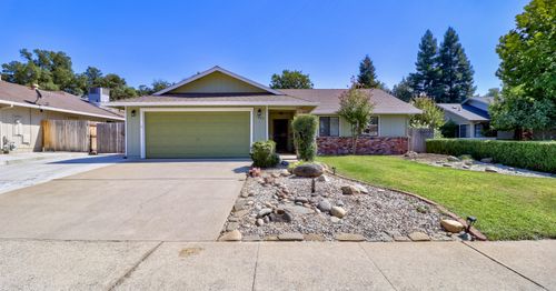 1863 Breckenwood Dr, Redding, CA, 96002-4872 | Card Image