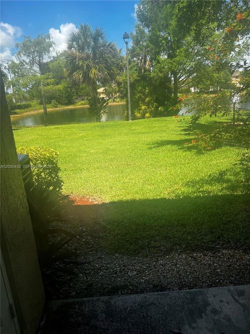 2322-2322 Se 23rd Ave, Homestead, FL, 33035-1911 | Card Image