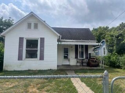339 Walnut St, Circleville, OH, 43113-2225 | Card Image