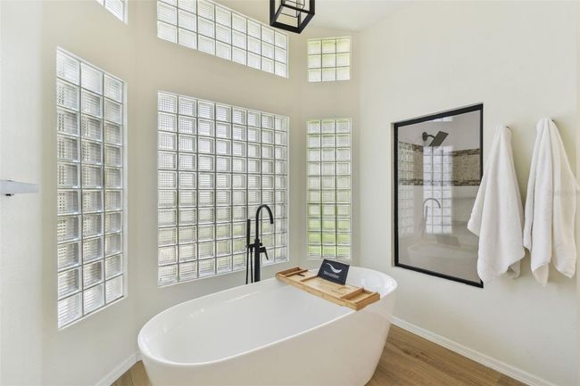 17515 Edinburgh Dr, House other with 4 bedrooms, 4 bathrooms and null parking in Tampa FL | Image 41