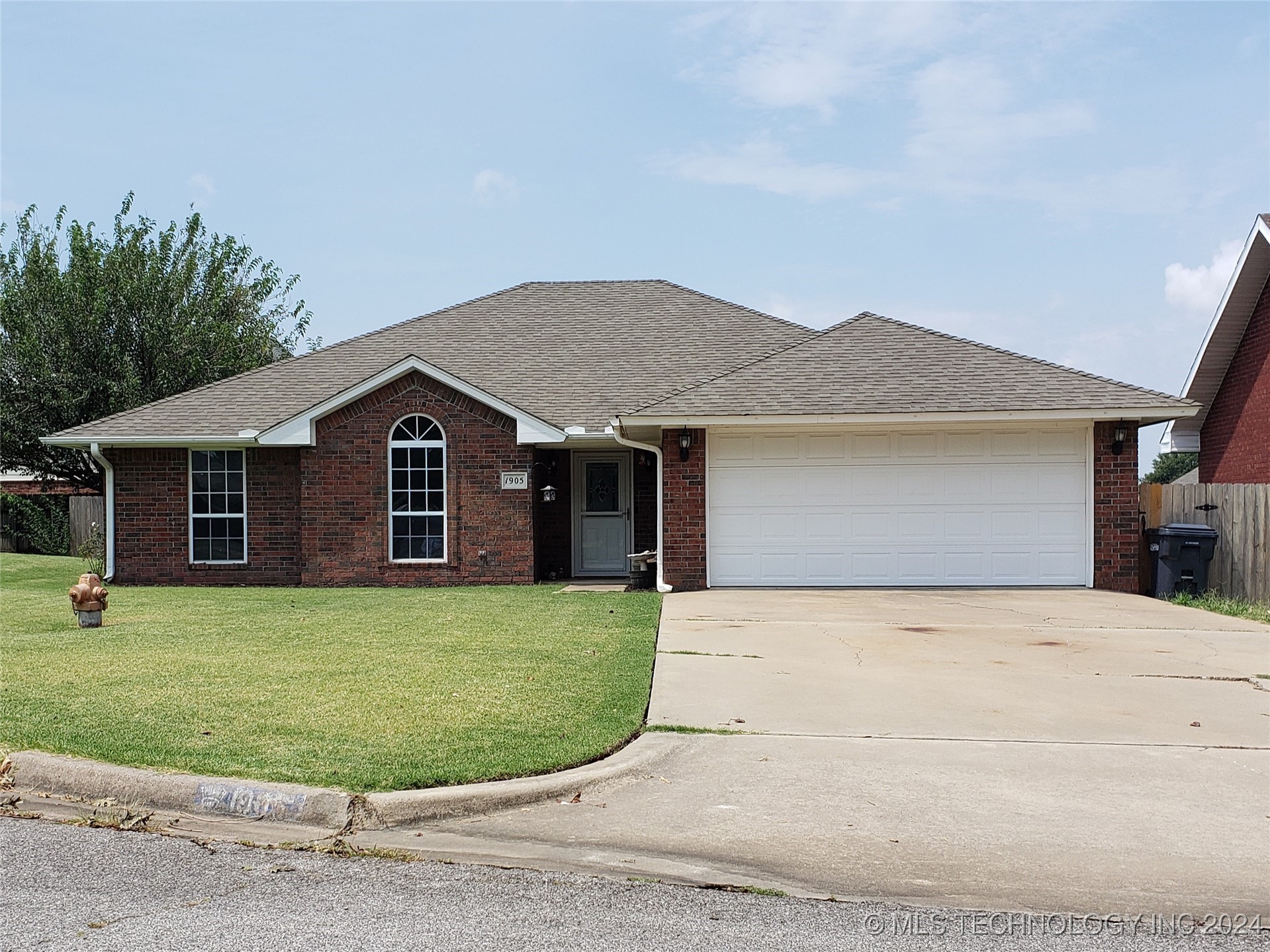 Persimmon Ln, Ardmore, OK 73401