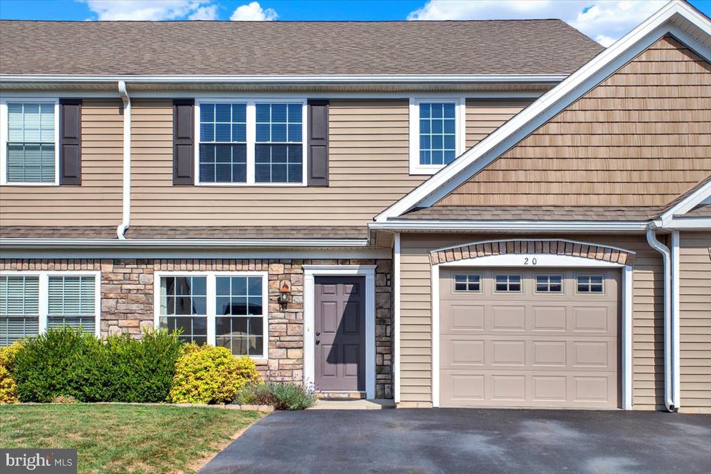Kimberly Ct, Elizabethtown, PA 17022