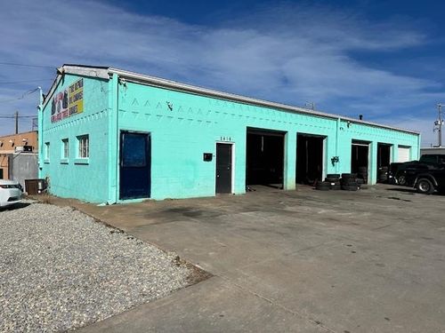 3419 E Harry St, Wichita, KS, 67218-3708 | Card Image