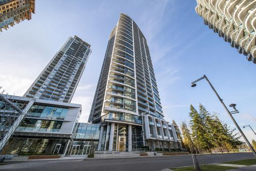 904-13308 Central Ave, Surrey, BC, V3T0M4 | Card Image