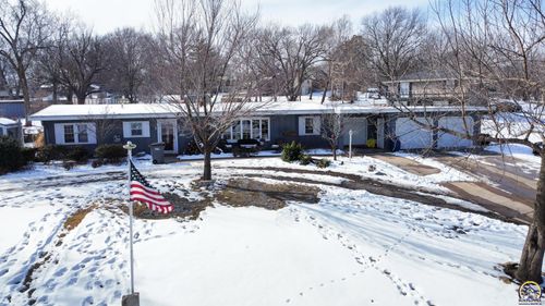 2021 Morningside Dr, Emporia, KS, 66801-5434 | Card Image