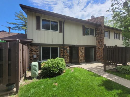 unit-2-7309 Winthrop Way, Downers Grove, IL, 60516-4084 | Card Image
