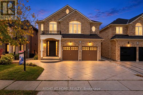 388 Vellore Park Avenue, Vaughan (Vellore Village), ON, L4H0E5 | Card Image
