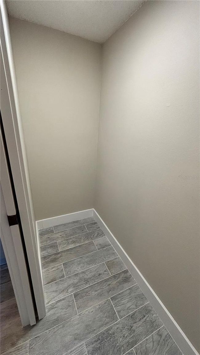APT-210 - 2763 Woodgate Ln, Condo with 2 bedrooms, 2 bathrooms and null parking in SARASOTA FL | Image 25