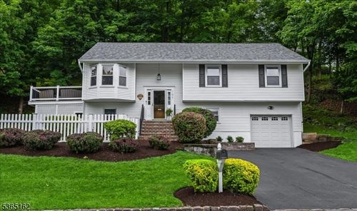 107 Valley View Trl, Sparta, NJ, 07871-1354 | Card Image