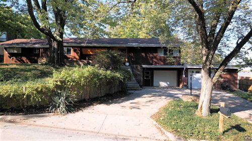 410 Turner Rd, Emporia, KS, 66801-5255 | Card Image