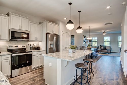 522 Toran Dr, Wake Forest, NC, 27587-8581 | Card Image