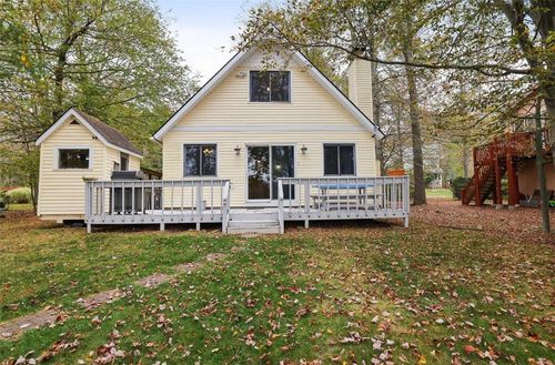 6063 Boardwalk Drive, Coolbaugh Twp, PA, 18466 | Card Image
