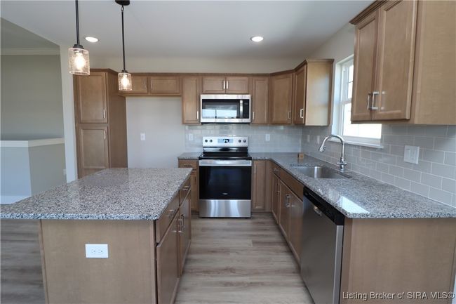 1198 Rock Hill Trail, Home with 4 bedrooms, 3 bathrooms and null parking in Jeffersonville IN | Image 5