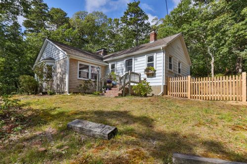 90 Paine Hollow Rd, Wellfleet, MA, 02667-8806 | Card Image