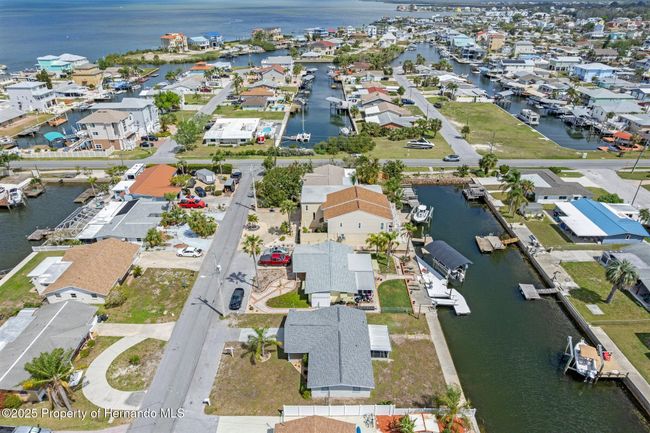 13700 Allyn Dr, House other with 2 bedrooms, 1 bathrooms and null parking in Hudson FL | Image 16