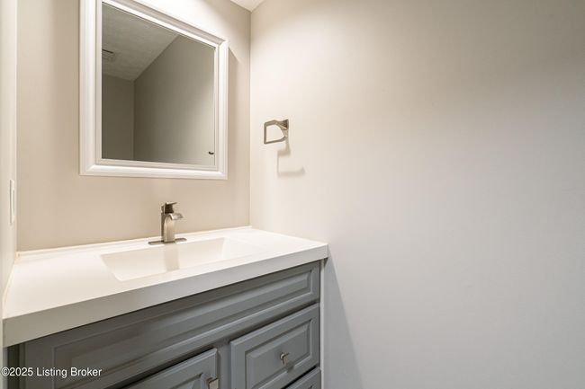 2918 Spickert Knob Rd, House other with 5 bedrooms, 4 bathrooms and null parking in Floyds Knobs IN | Image 28