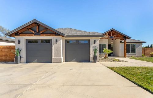 10156 Victoria Dr, Redding, CA, 96001-9409 | Card Image