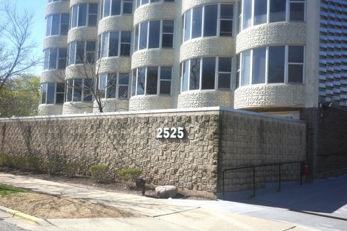 2525 S Shore Dr, Milwaukee, WI, 53207-1973 | Card Image