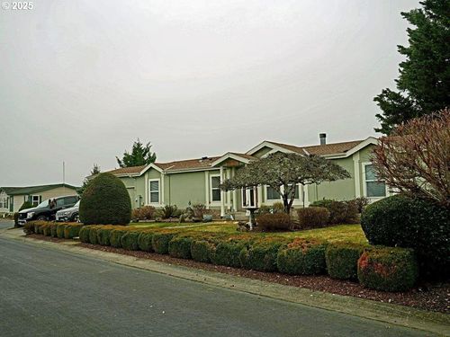 139-51361 Se Hoodview Dr, Scappoose, OR, 97056-4501 | Card Image