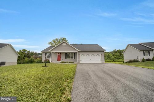 6224 Tuscarora Dr, Huntingdon, PA, 16652-7005 | Card Image