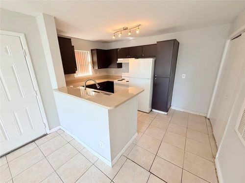 4005-4005 Nw 87th Ave, Sunrise, FL, 33351-6505 | Card Image