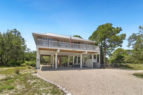 564 W Bayshore Dr, Saint George Island, FL, 32328-2630 | Card Image